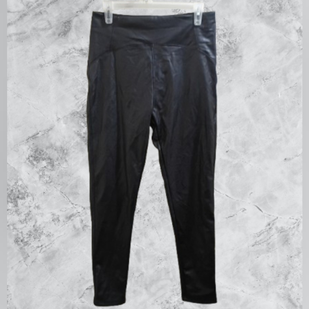 NWOT Chic Black Faux Leather Textured Pants